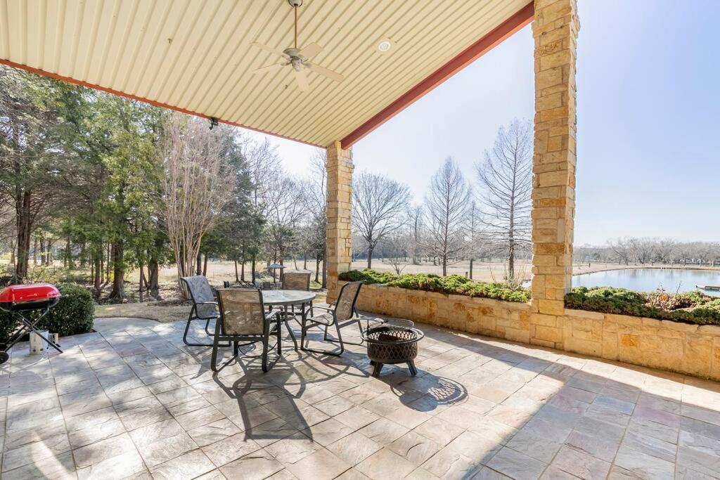 Texas Ranch House With 5 Bedroom And Fish Pond Dallas Exterior foto